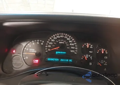 2004 Chevrolet Suburban 1500 Z71 из США, поврежденный, VIN 3GNFK16Z24G253961